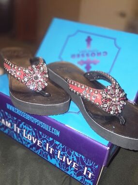 Crossed Gypsy Soule 2014 Soule of the Month September Size 10 New